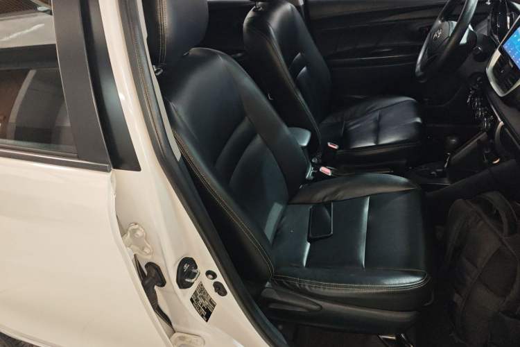 Used Toyota YARiS L Zhi Xiang 2017 1.5E CVT Dynamic Edition Right Front Seat