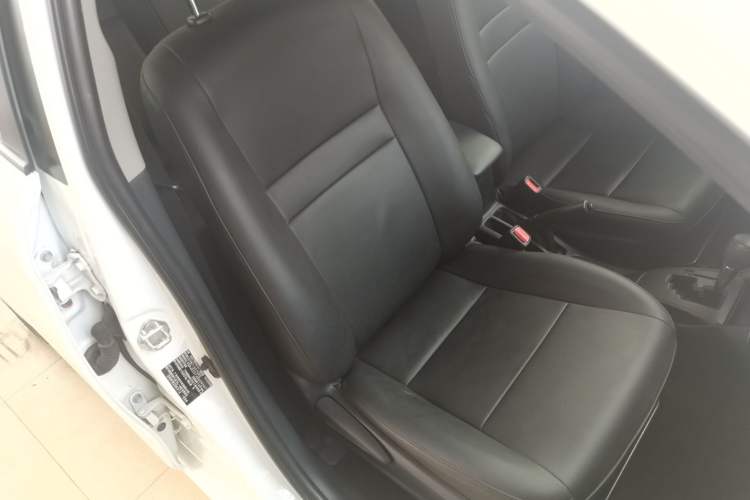 Used Toyota YARiS L Zhi Xiang 2017 1.5E CVT Dynamic Edition Right Front Seat