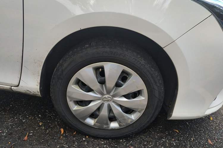 Used Toyota YARiS L Zhi Xiang 2017 1.5E CVT Dynamic Edition Right Front Wheel Hub