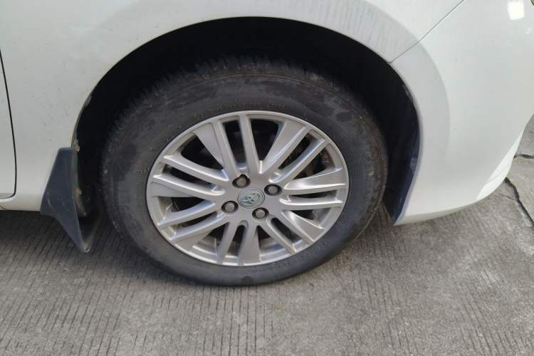 Used Toyota YARiS L Zhi Xiang 2017 1.5E CVT Dynamic Edition Right Front Wheel Hub