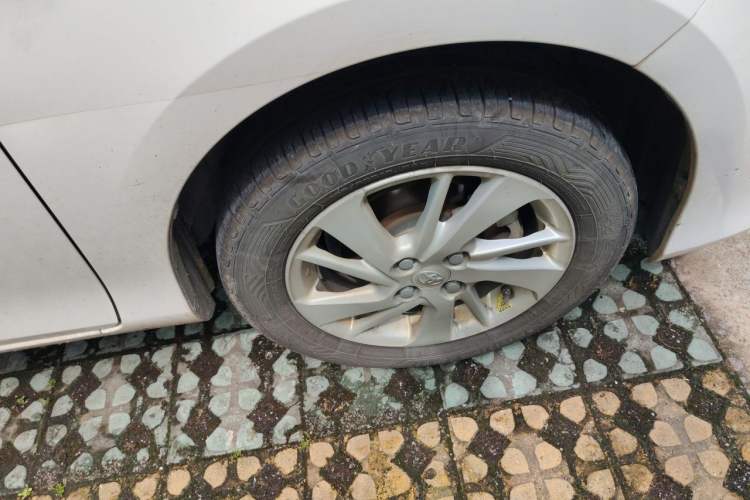 Used Toyota YARiS L Zhi Xiang 2017 1.5E CVT Dynamic Edition Right Front Wheel Hub
