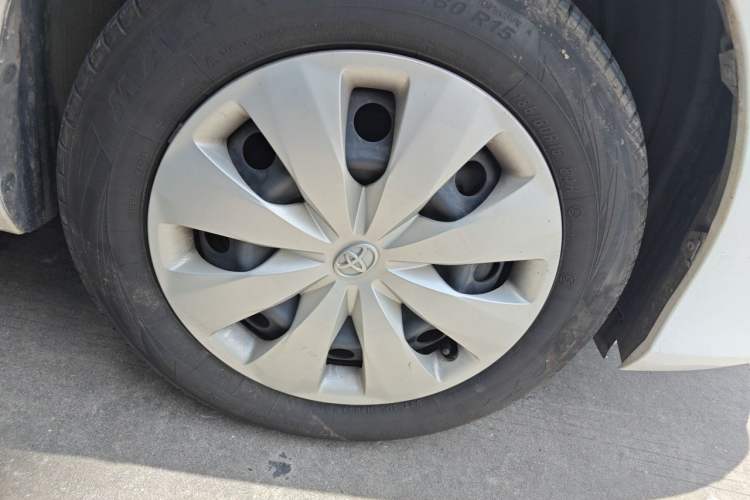 Used Toyota YARiS L Zhi Xiang 2017 1.5E CVT Dynamic Edition Right Front Wheel Hub