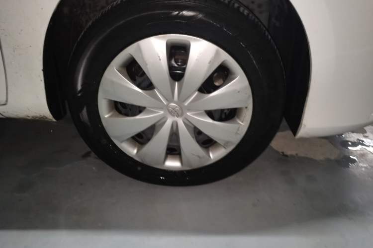 Used Toyota YARiS L Zhi Xiang 2017 1.5E CVT Dynamic Edition Right Front Wheel Hub