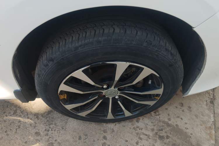 Used Toyota YARiS L Zhi Xiang 2017 1.5E CVT Dynamic Edition Right Front Wheel Hub