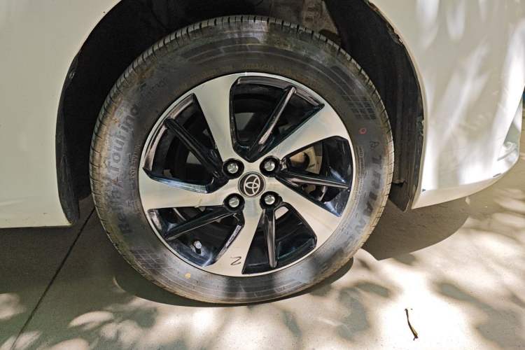 Used Toyota YARiS L Zhi Xiang 2017 1.5G CVT Xuan Dong Edition Right Front Wheel Hub