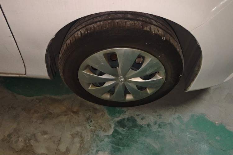 Used Toyota YARiS L Zhi Xiang 2017 1.5E CVT Dynamic Edition Right Front Wheel Hub