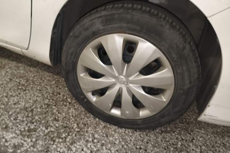 Used Toyota YARiS L Zhi Xiang 2017 1.5E CVT Dynamic Edition Right Front Wheel Hub