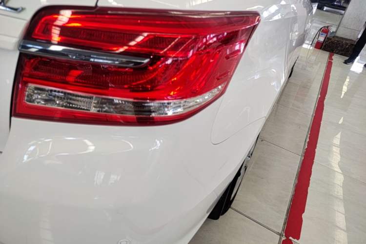 Used Toyota YARiS L Zhi Xiang 2017 1.5E CVT Dynamic Edition Right Rear Taillight