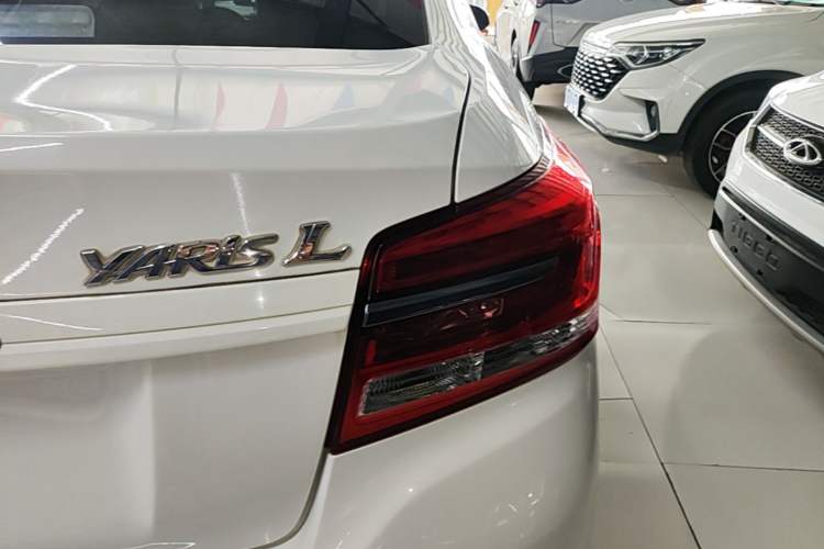 Used Toyota YARiS L Zhi Xiang 2017 1.5E CVT Dynamic Edition Right Rear Taillight
