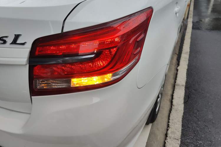 Used Toyota YARiS L Zhi Xiang 2017 1.5E CVT Dynamic Edition Right Rear Taillight