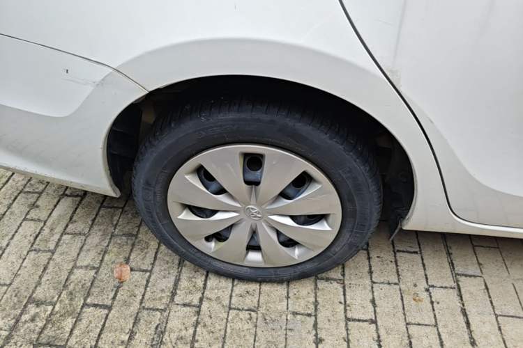 Used Toyota YARiS L Zhi Xiang 2017 1.5E CVT Dynamic Edition Right Rear Wheel Hub