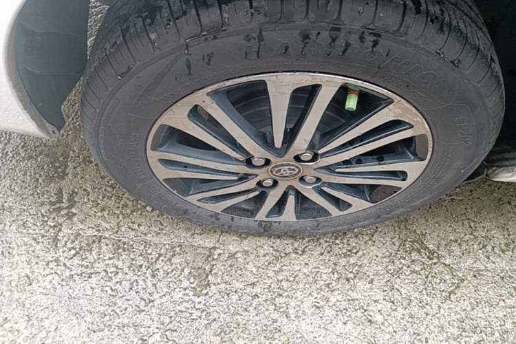 Used Toyota YARiS L Zhi Xiang 2017 1.5E CVT Dynamic Edition Right Rear Wheel Hub