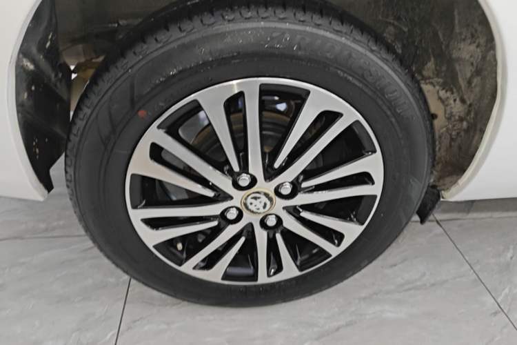 Used Toyota YARiS L Zhi Xiang 2017 1.5E CVT Dynamic Edition Right Rear Wheel Hub