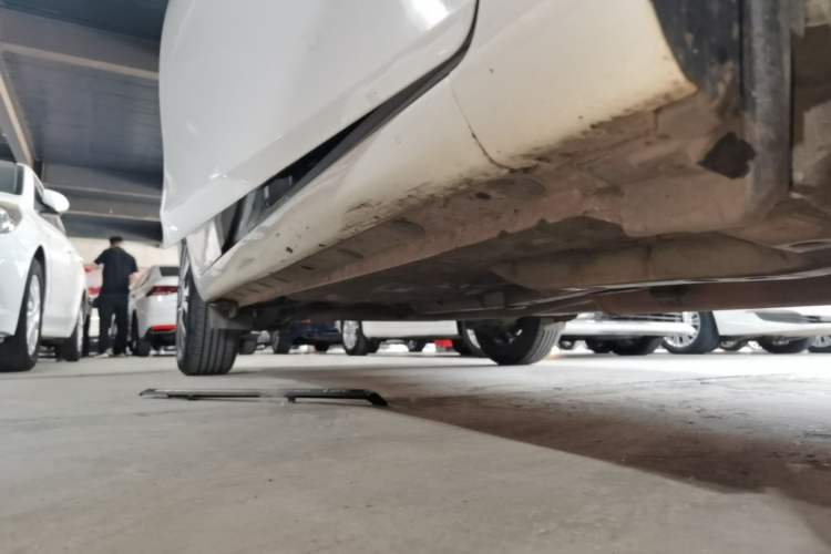 Used Toyota YARiS L Zhi Xiang 2017 1.5E CVT Dynamic Edition Right Side Sill
