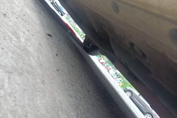 Used Toyota YARiS L Zhi Xiang 2017 1.5E CVT Dynamic Edition Right Side Sill