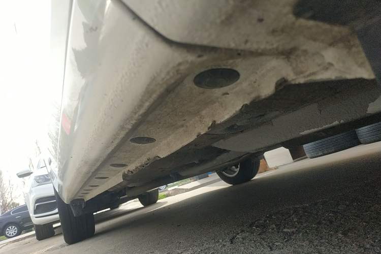 Used Toyota YARiS L Zhi Xiang 2017 1.5E CVT Dynamic Edition Right Side Sill
