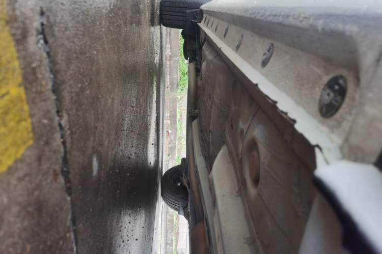 Used Toyota YARiS L Zhi Xiang 2017 1.5E CVT Dynamic Edition Right Side Sill