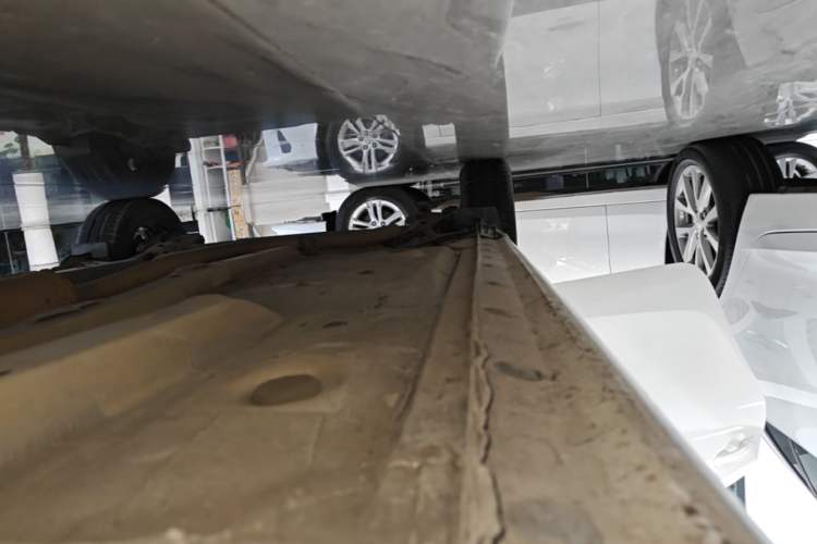 Used Toyota YARiS L Zhi Xiang 2017 1.5E CVT Dynamic Edition Right Side Sill