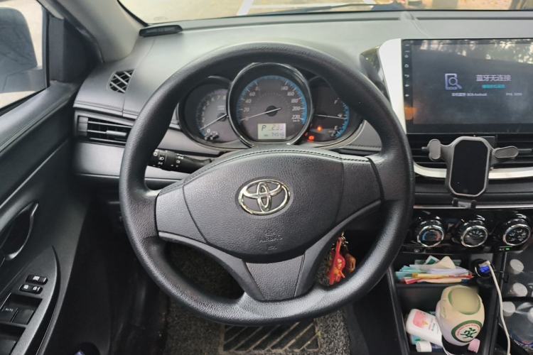 Used Toyota YARiS L Zhi Xiang 2017 1.5E CVT Dynamic Edition Steering Wheel