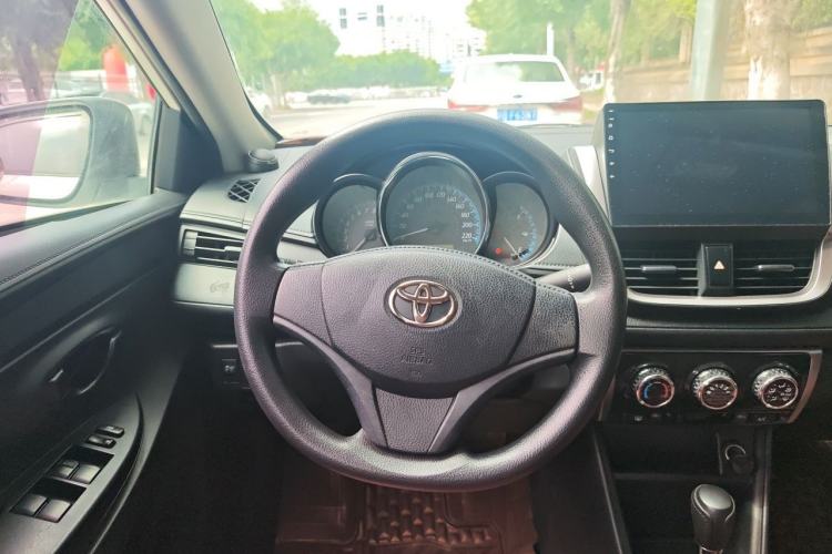 Used Toyota YARiS L Zhi Xiang 2017 1.5E CVT Dynamic Edition Steering Wheel