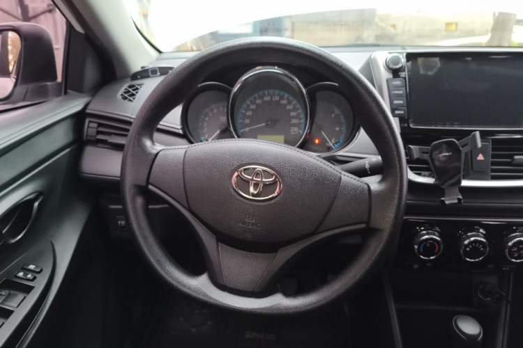 Used Toyota YARiS L Zhi Xiang 2017 1.5E CVT Dynamic Edition Steering Wheel