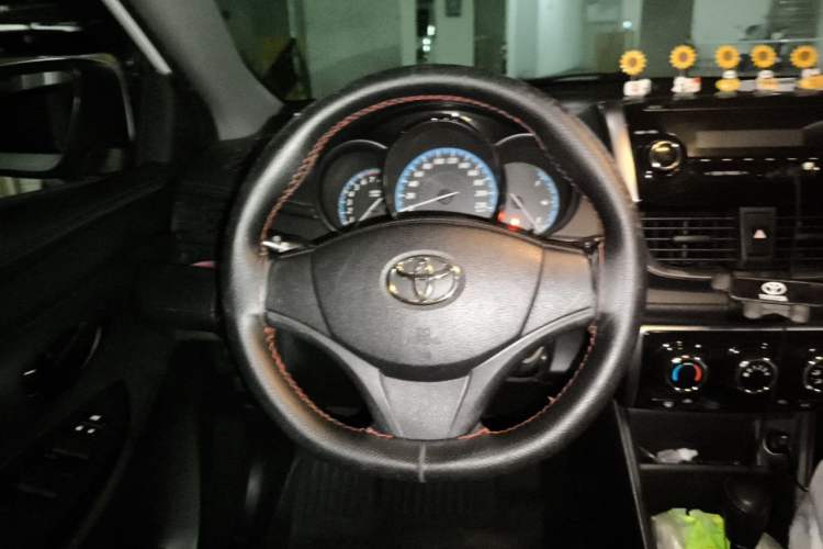 Used Toyota YARiS L Zhi Xiang 2017 1.5E CVT Dynamic Edition Steering Wheel
