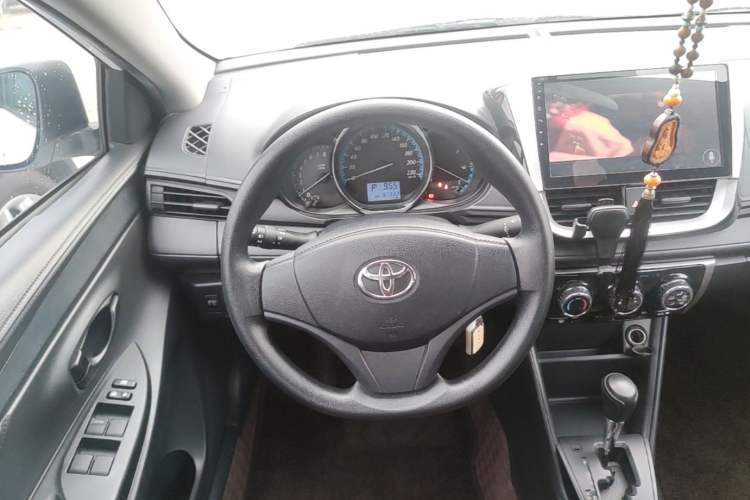 Used Toyota YARiS L Zhi Xiang 2017 1.5E CVT Dynamic Edition Steering Wheel