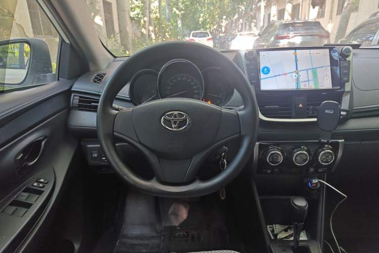 Used Toyota YARiS L Zhi Xiang 2017 1.5E CVT Dynamic Edition Steering Wheel