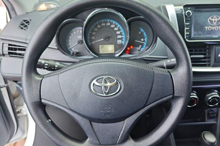 Used Toyota YARiS L Zhi Xiang 2017 1.5E CVT Dynamic Edition Steering Wheel
