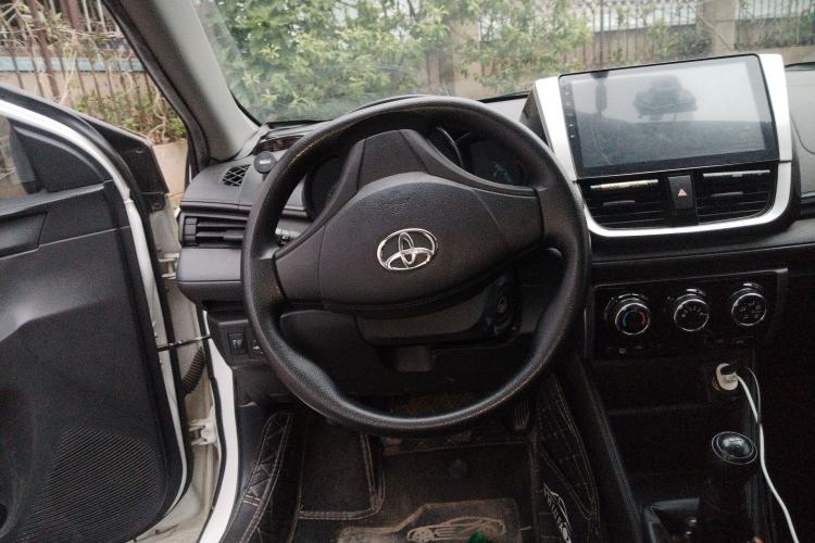 Used Toyota YARiS L Zhi Xiang 2017 1.3E Manual Charm Edition Steering Wheel