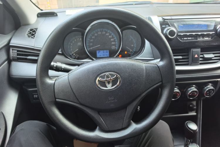 Used Toyota YARiS L Zhi Xiang 2017 1.5E CVT Dynamic Edition Steering Wheel