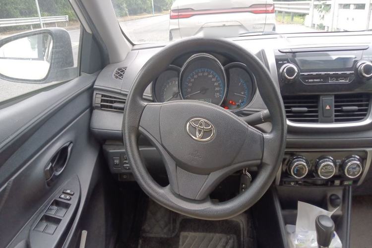 Used Toyota YARiS L Zhi Xiang 2017 1.5E CVT Dynamic Edition Steering Wheel