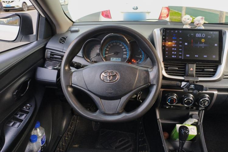 Used Toyota YARiS L Zhi Xiang 2017 1.5E CVT Dynamic Edition Steering Wheel