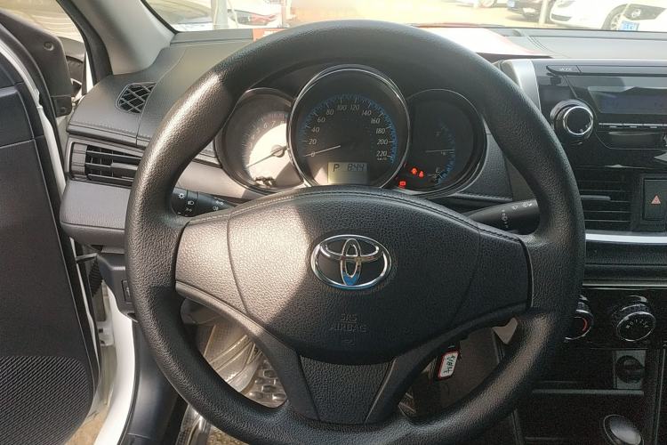Used Toyota YARiS L Zhi Xiang 2017 1.5E CVT Dynamic Edition Steering Wheel