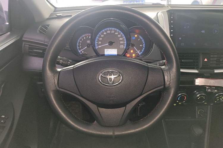 Used Toyota YARiS L Zhi Xiang 2017 1.5E CVT Dynamic Edition Steering Wheel