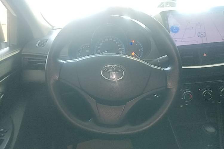 Used Toyota YARiS L Zhi Xiang 2017 1.5E CVT Dynamic Edition Steering Wheel