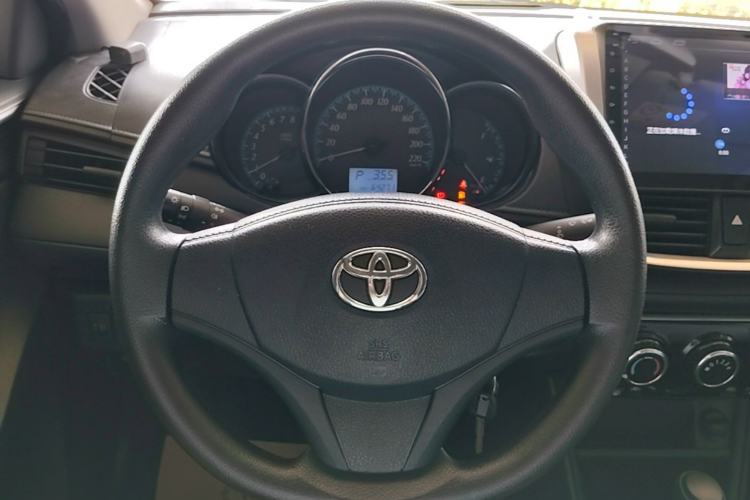 Used Toyota YARiS L Zhi Xiang 2017 1.5E CVT Dynamic Edition Steering Wheel
