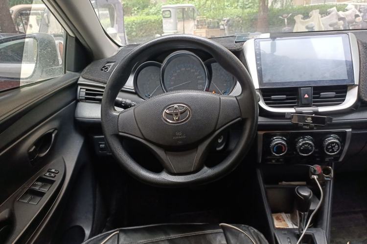 Used Toyota YARiS L Zhi Xiang 2017 1.5E CVT Dynamic Edition Steering Wheel