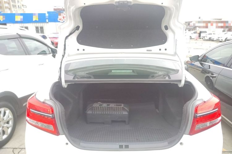 Used Toyota YARiS L Zhi Xiang 2017 1.5E CVT Dynamic Edition Trunk