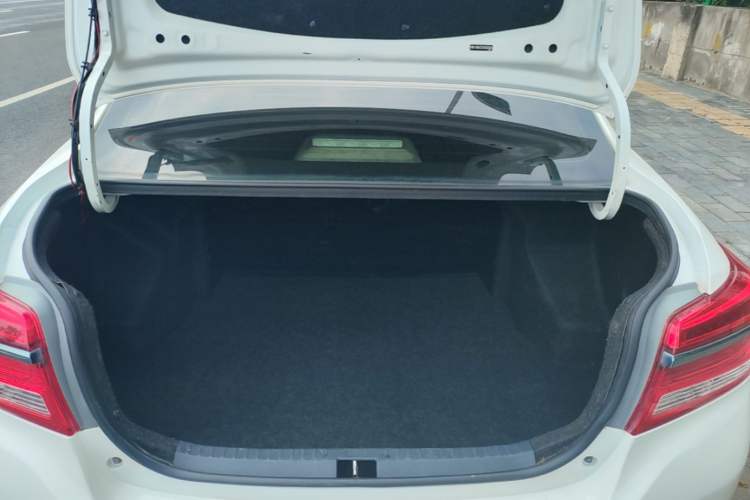 Used Toyota YARiS L Zhi Xiang 2017 1.5E Manual Charm Edition Trunk