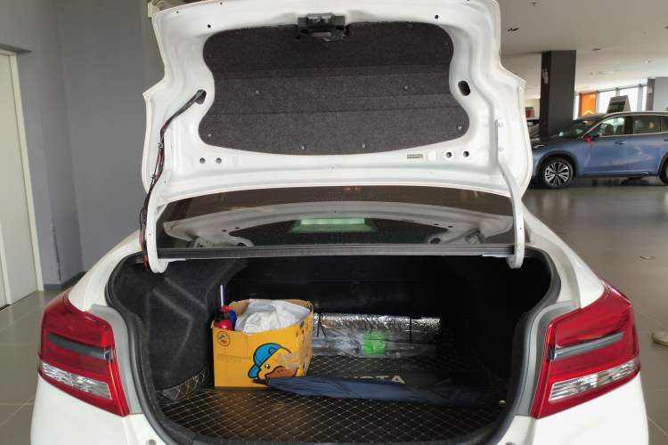 Used Toyota YARiS L Zhi Xiang 2017 1.5E CVT Dynamic Edition Trunk