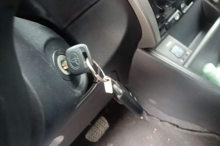 Used Toyota YARiS L Zhi Xiang 2017 1.5E CVT Dynamic Edition Vehicle Key