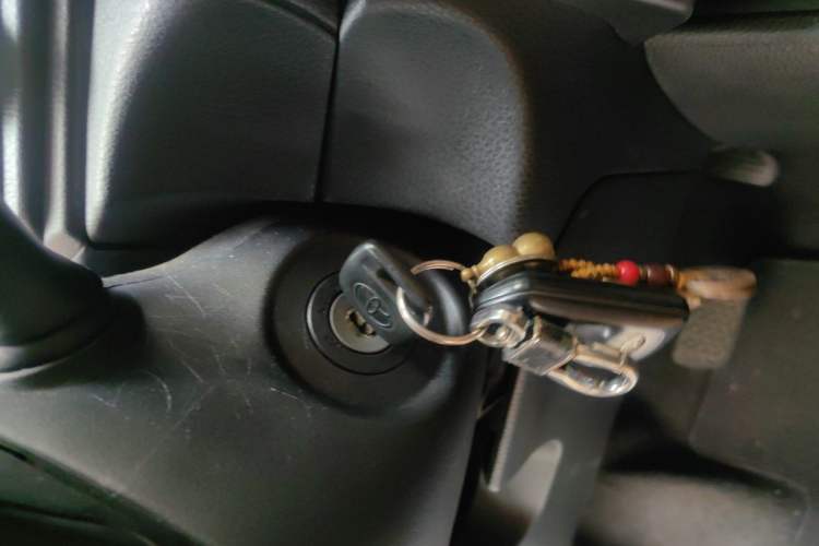 Used Toyota YARiS L Zhi Xiang 2017 1.5E CVT Dynamic Edition Vehicle Key