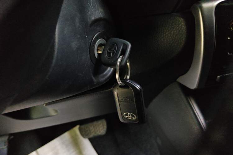 Used Toyota YARiS L Zhi Xiang 2017 1.5E CVT Dynamic Edition Vehicle Key
