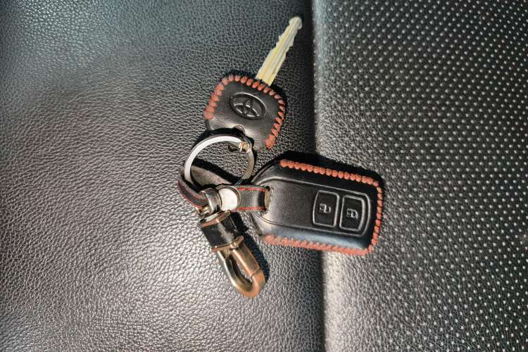 Used Toyota YARiS L Zhi Xiang 2017 1.5E Manual Charm Edition Vehicle Key