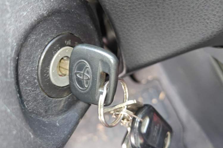 Used Toyota YARiS L Zhi Xiang 2017 1.5E CVT Dynamic Edition Vehicle Key