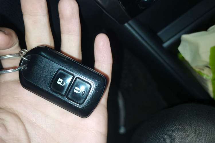 Used Toyota YARiS L Zhi Xiang 2017 1.5E CVT Dynamic Edition Vehicle Key