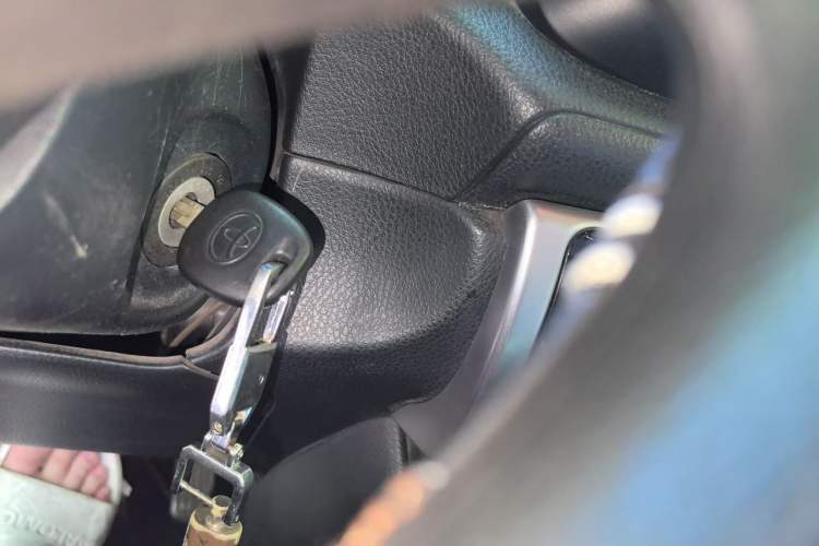 Used Toyota YARiS L Zhi Xiang 2017 1.5G CVT Xuan Dong Edition Vehicle Key