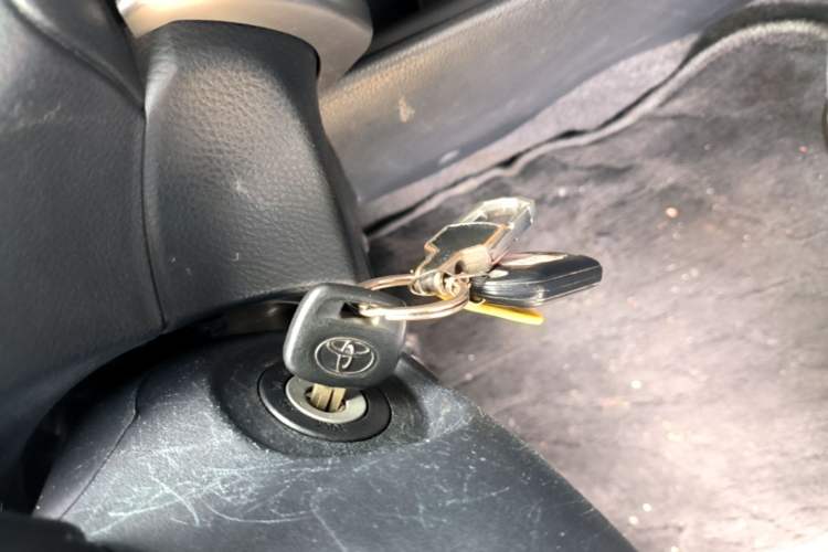 Used Toyota YARiS L Zhi Xiang 2017 1.5E CVT Dynamic Edition Vehicle Key