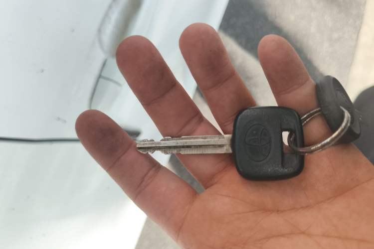 Used Toyota YARiS L Zhi Xiang 2017 1.5E CVT Dynamic Edition Vehicle Key